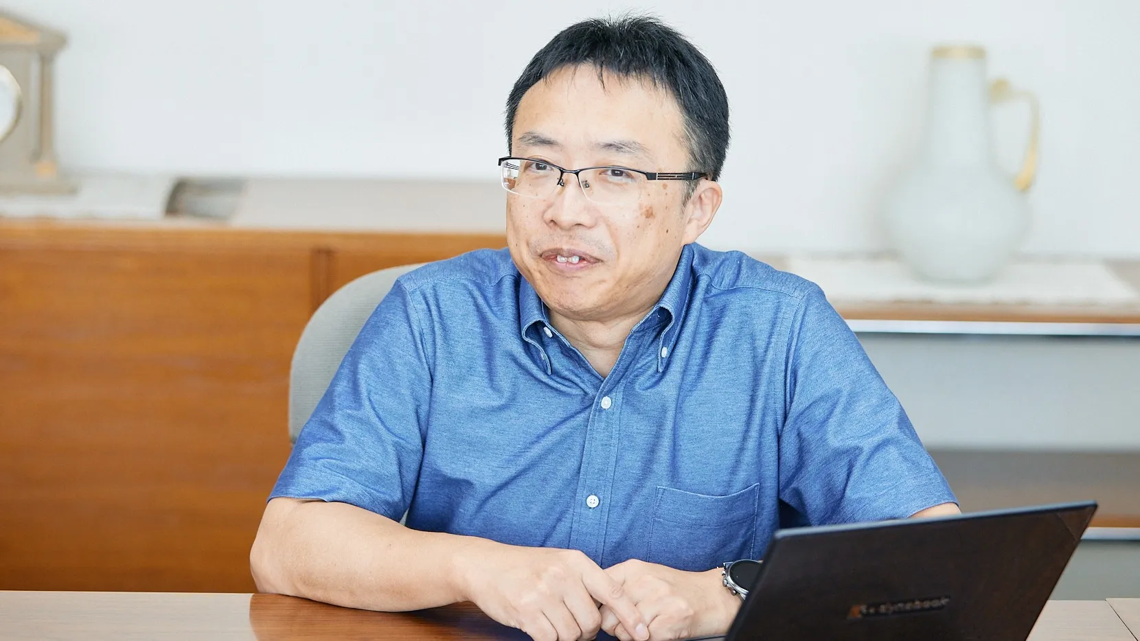 インタビューの様子